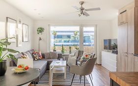 Special Picco Picasso Apartment Basel, Bahnhof Grossbasel 10-Star